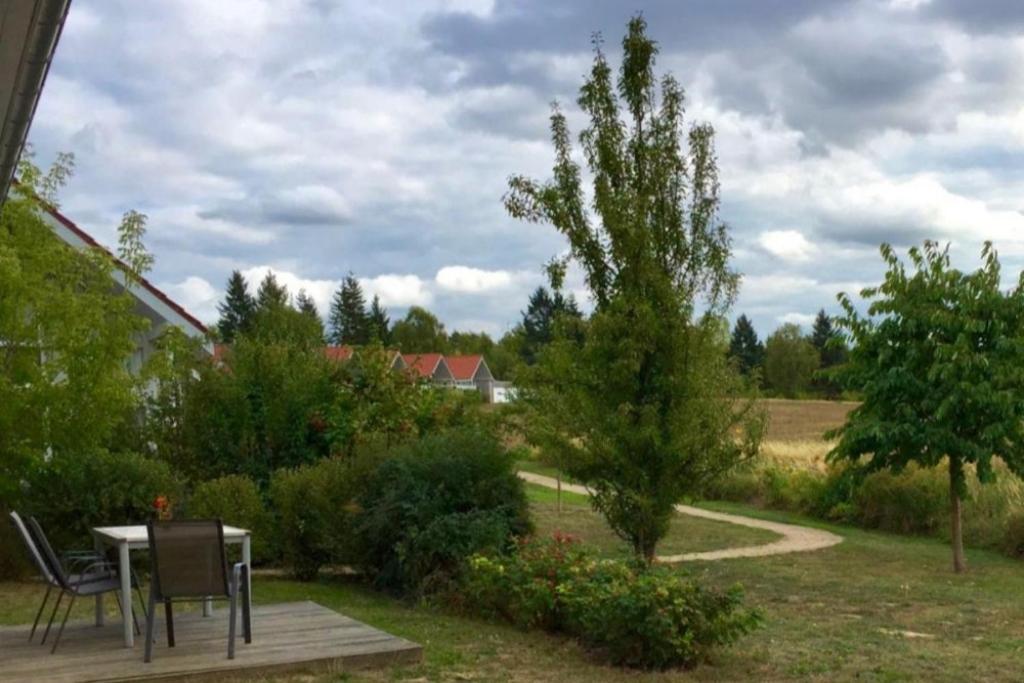 W7 - Sehr Schoenes Ferienhaus Mit Toller Lage Und Super Aussicht In Roebel An Der Mueritz Villa Buitenkant foto